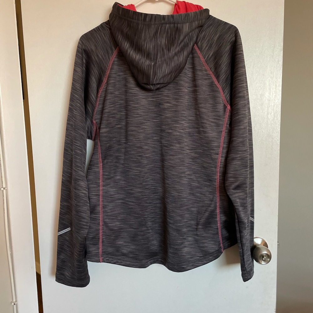 Umbro Hooded Active Sweater - Size XL - Picture 8 of 14
